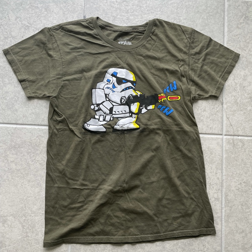 Men’s Medium Olive Green Star Wars Disney Tee